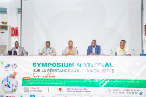Lire la suite à propos de l’article Symposium National sur la Résistance aux Antimicrobiens