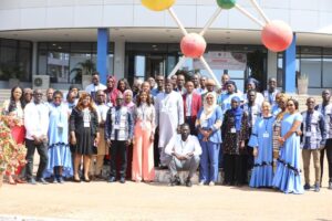 Lire la suite à propos de l’article Diplôme Universitaire sur la Surveillance des Maladies Emergentes et Réémergentes : Une étape cruciale pour la santé publique en Afrique ! 🌍