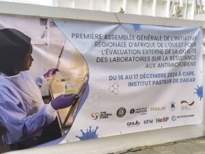 Lire la suite à propos de l’article LaPathER : Une présence remarquée lors de la première Assemblée Générale de l&rsquo;Initiative Régionale Ouest-Africaine pour les Laboratoires (Waril) et Formation à l&rsquo;Assurance Externe de la Qualité pour une meilleure détection des Résistances aux Antimicrobiens (EQA-RAM) qui s’est tenue du 16 au 21 décembre 2024 à Dakar, Sénégal.